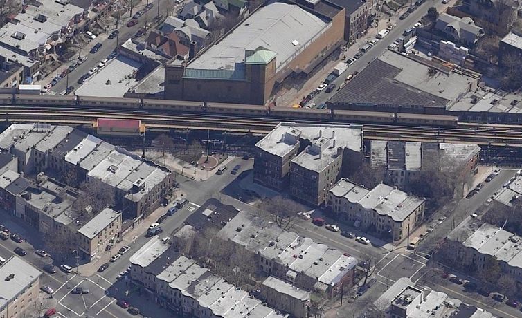 Alben Square: Alben Square - 11th av - 46 str